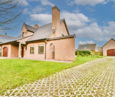 Ruime alleenstaande woning in doodlopende straat - Photo 2