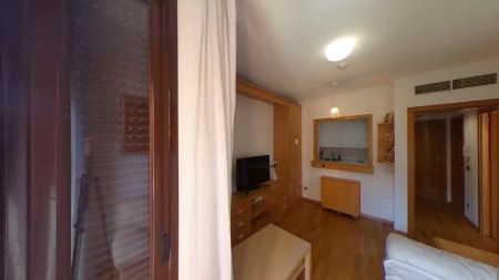 Piso de alquiler en Calle de Samaniego, Rejas - Photo 3