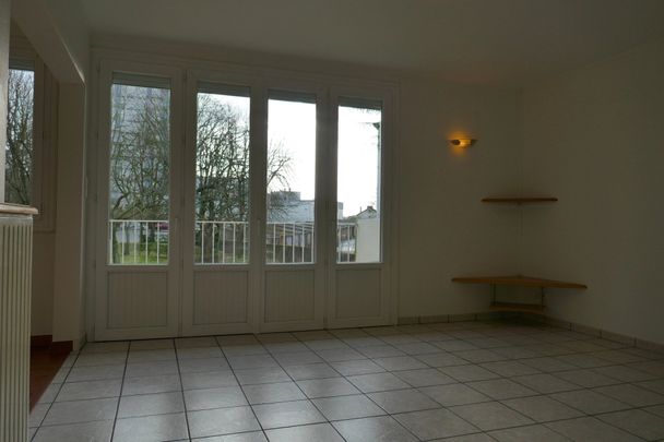 Location Appartement 5 pièces 79m² CHOLET 49300 - Photo 1