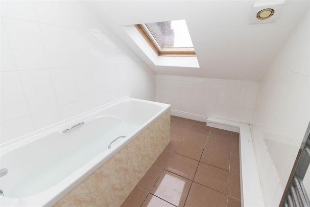 2 bedroom maisonette to rent - Photo 1