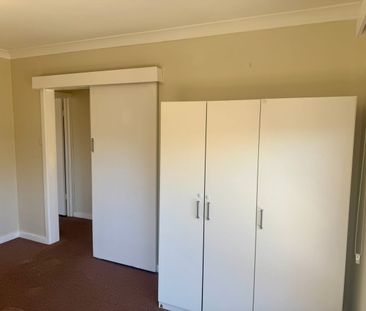 Coastal Living Made Easy – Walk to Scarborough Beach - Photo 4