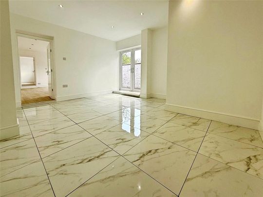 5 bedroom semi-detached house to rent - Photo 1