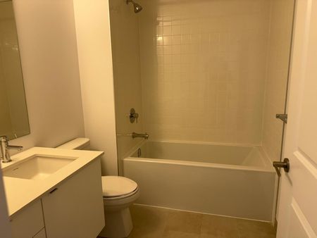 For Lease - 3240 William Coltson Avenue Unit# 1106, Oakville, Ontario - Photo 5