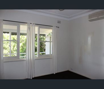 4 Bedroom Home In A Great Location - Photo 4