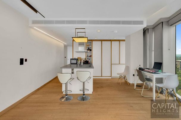 Manhattan Loft Gardens, International Way, London - Photo 1