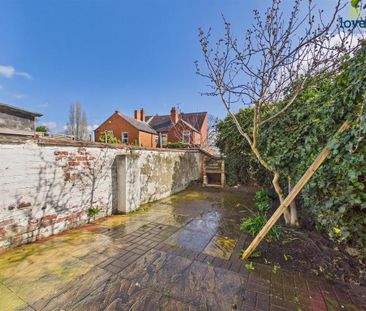 3 bedroom terraced house to rent - Photo 6