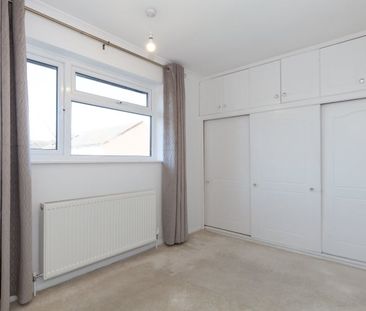 Beverley Gardens, Bicester - Photo 1