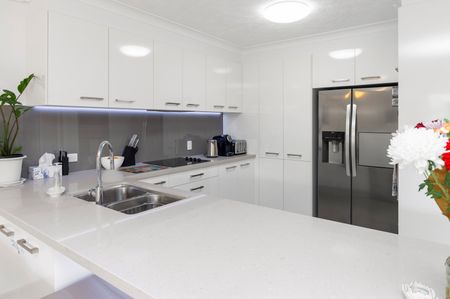 14/6 Purli Street, Surfers Paradise QLD 4217 - Apartment For Rent - $850 | Domain - Photo 3