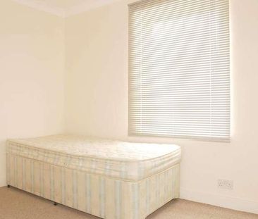 Stoughton Road, Stoughton, GU2 - Photo 5