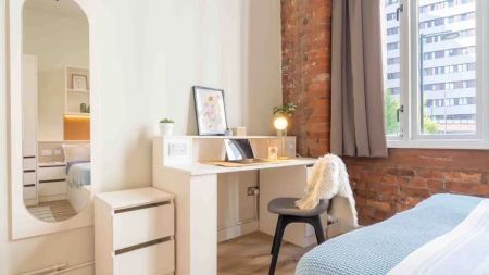 Platinum 1 Bed - Photo 5