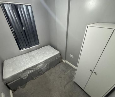 Bell Green Road, Bell Green, Coventry - Photo 1