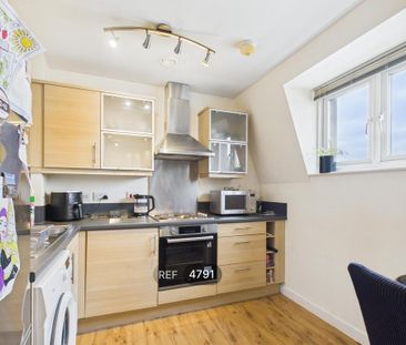 2 bedroom apartment to rent - Photo 5