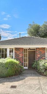 LOW MAINTENANCE LIVING AT ITS BEST! - Photo 4