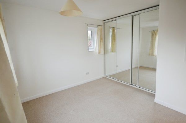 Woodhead Drive, Cambridge - Photo 1