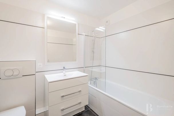 Rental Apartment Courbevoie Marceau - République - Photo 1