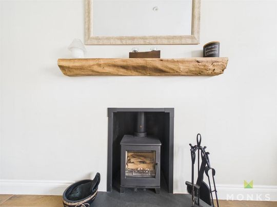 4 bedroom detached house to rent - Photo 1