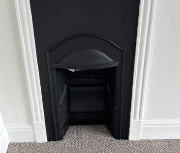 3 bedroom end of terrace house to rent - Photo 1