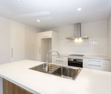 Near new 2 bedroom townhouse – pet friendly! - Photo 5