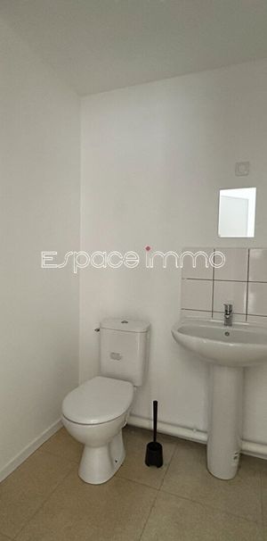 Location Appartement 1 pièce 26m² LE GRAND QUEVILLY 76120 - Photo 1