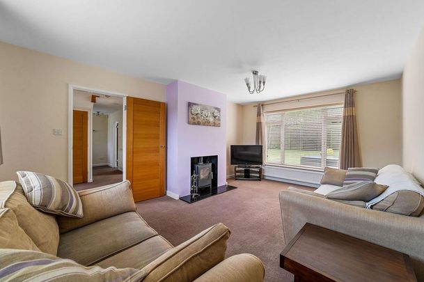 4 bedroom detached house to rent - Photo 1