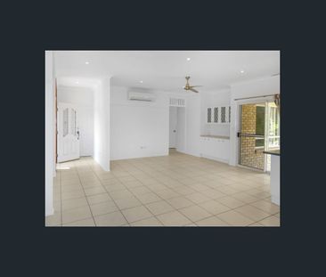 Spacious Family Retreat in Prime Location - Photo 1