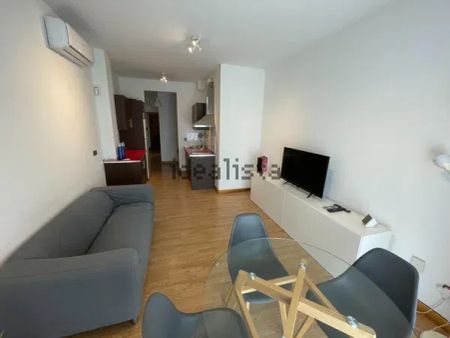 Alquiler de piso en Calle Lagunillas - Photo 2