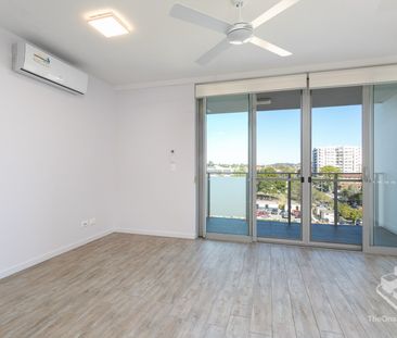 Urban City-Fringe Living in Woolloongabba - Photo 1