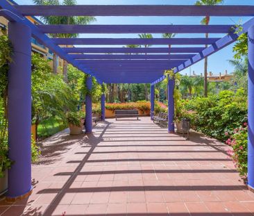 3 room luxury Flat for rent in Marbella, Spain - Photo 2