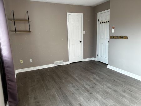 For Lease - 74 Barrydale Crescent, London North, Ontario - Photo 3
