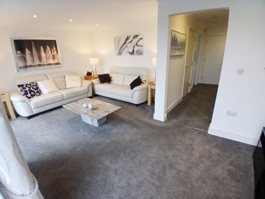 4 bedroom townhouse to rent - Photo 1