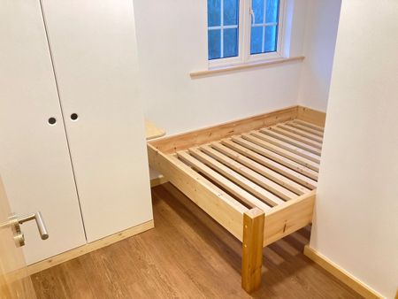 1 Bed Flat, Very Near Gunnesbury Gardens Area, W3 - Photo 5