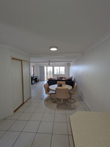 Scarborough - Photo 3