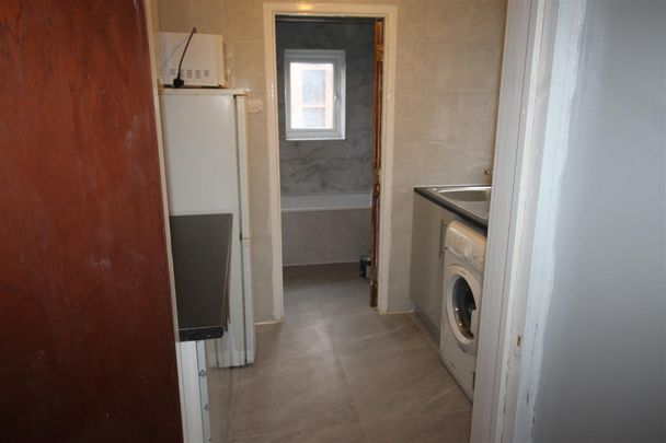 Kitchener Road, High Wycombe - Photo 1