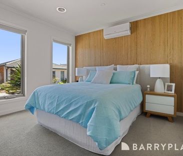 Coastal Comfort Meets Modern Style - Photo 3