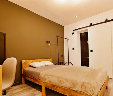 8 Bed 8 Bath - Photo 3