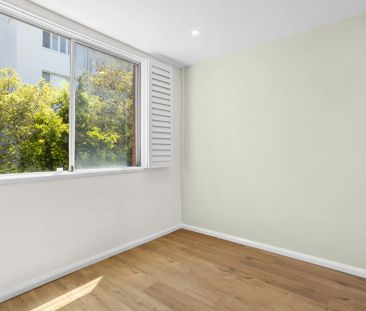 Stylish Coastal Living in a Prime Lifestyle Location - Photo 3