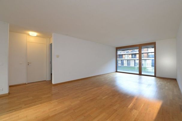 Near the center with a large balcony - Photo 1