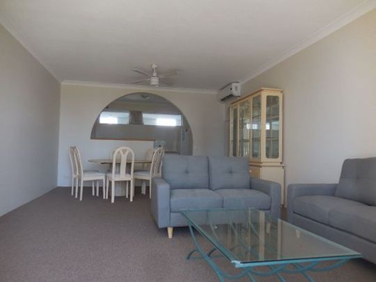 Fully Furnished North Facing Two (2) Bedroom Apartment Located In Surfers Paradise - Photo 1