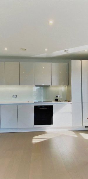 Flagstaff Road, Reading Flagstaff Road, Reading - Photo 1