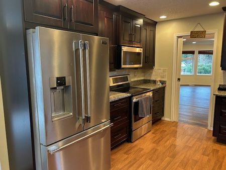 2647 Labieux Road – Upper - Photo 4