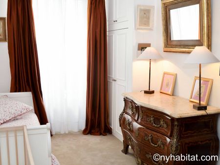 Logement à Paris, Location meublée - Photo 4