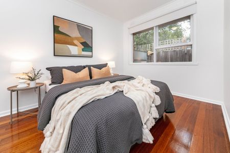Brilliantly Located Two Bedroom Unit - Photo 3