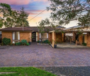 Delightful Family Home - Photo 2