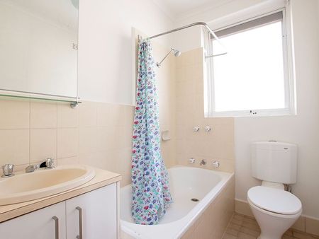 Bayside Living Made Easy! - Photo 5