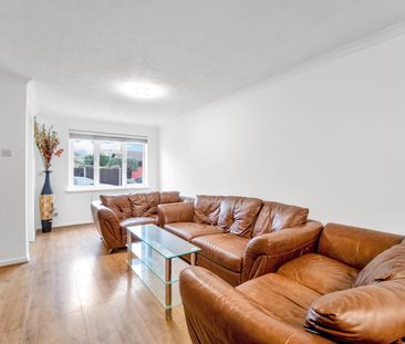 Raywood Close, Harlington, Hayes, UB3 5NL - Photo 1