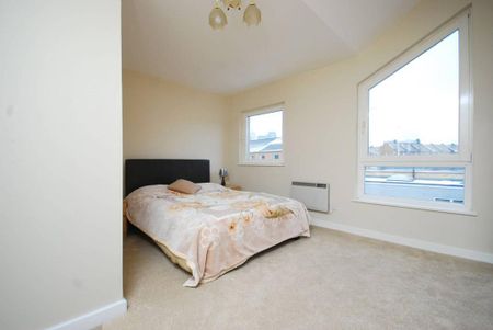 4 bedroom terraced house to rent - Photo 4