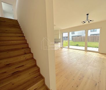 Pronájem domu 130 m² s pozemkem 230 m² - Photo 2
