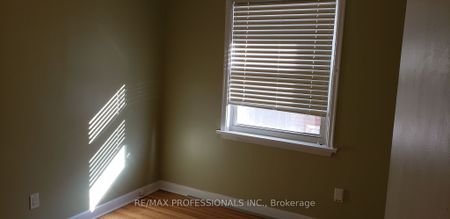 For Lease - 5 Rangoon Road, Toronto, Ontario - Photo 5