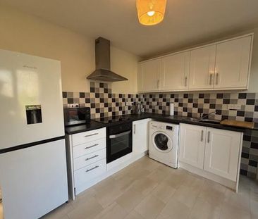 2 bedroom end of terrace house to rent - Photo 4