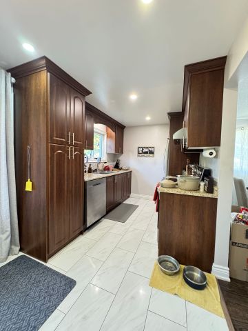 For Lease - 123 Wilson Drive, Milton, Ontario - Photo 2